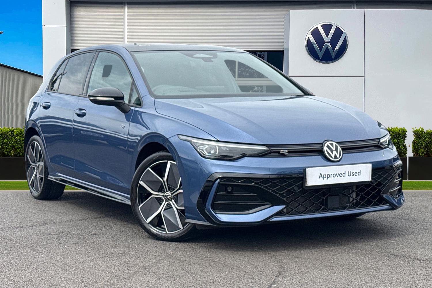 Main listing image - Volkswagen Golf