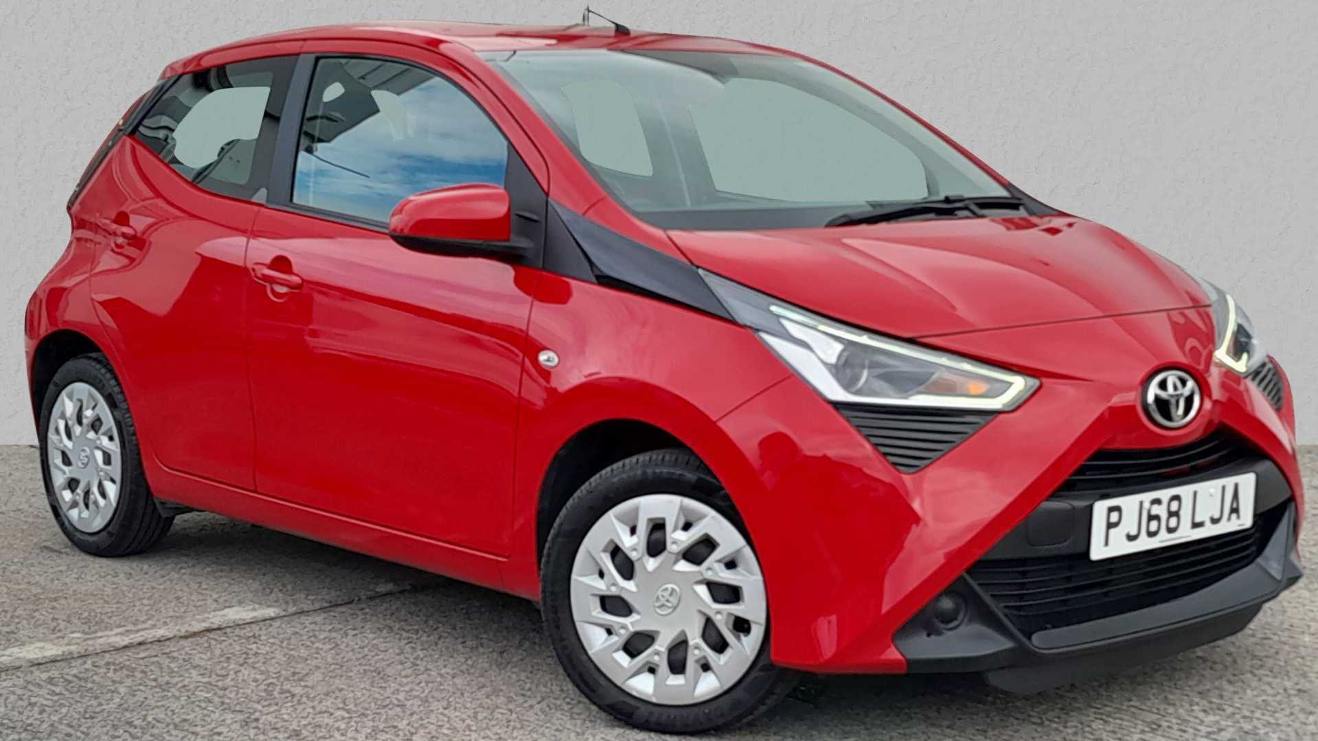 Main listing image - Toyota Aygo