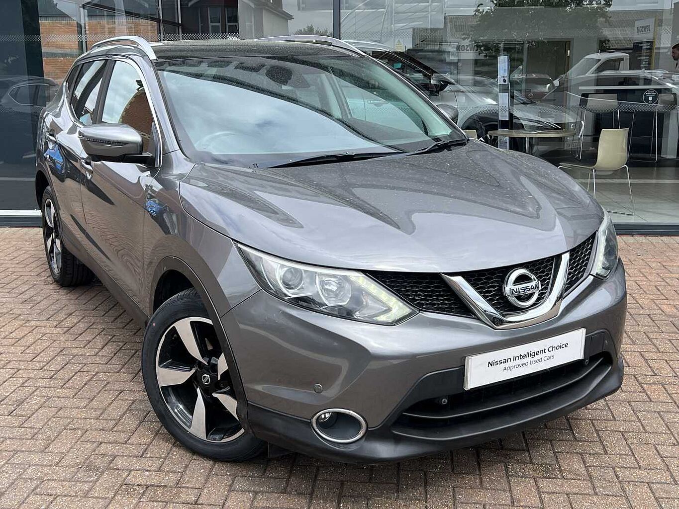 Main listing image - Nissan Qashqai