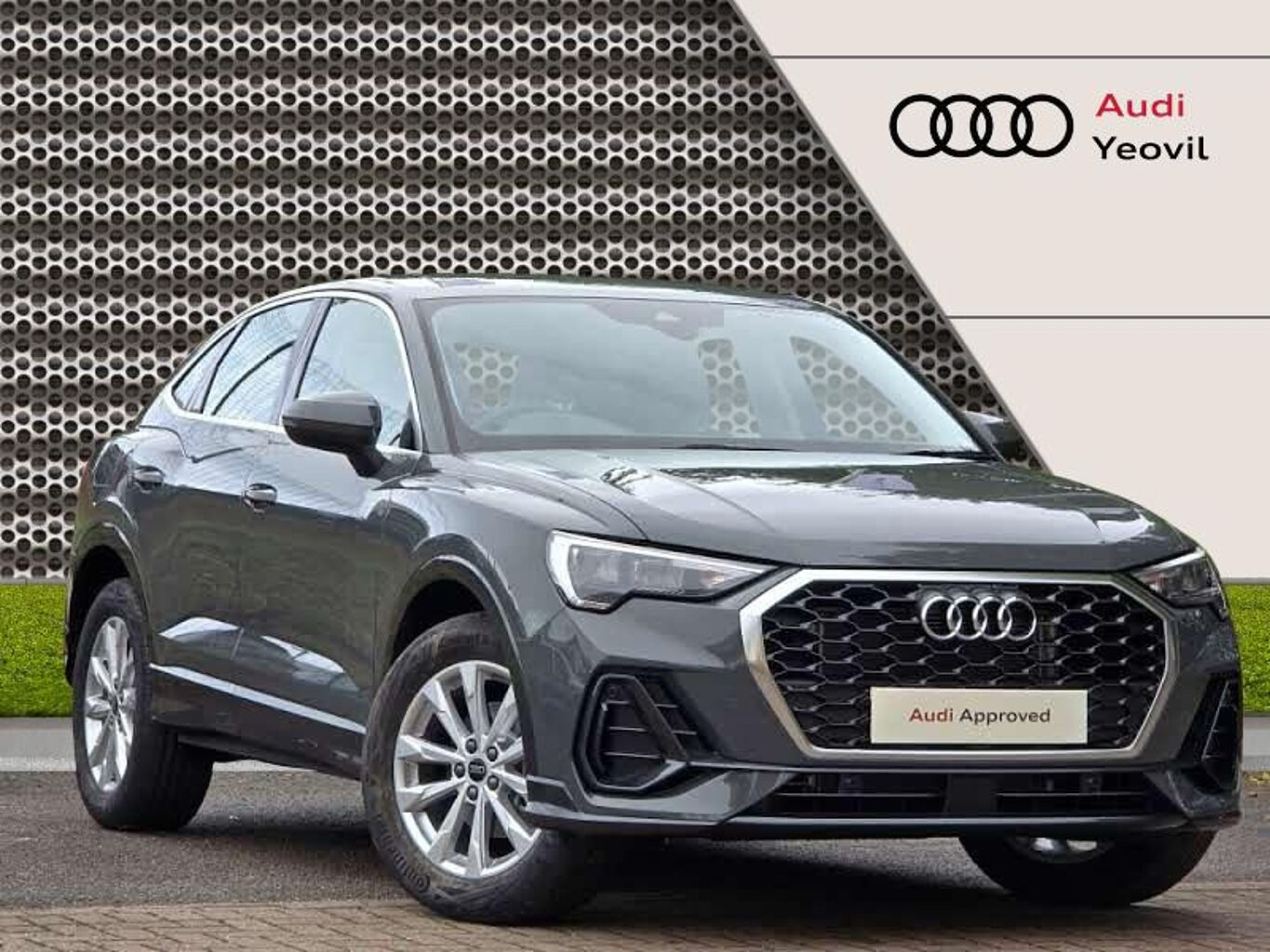 Main listing image - Audi Q3