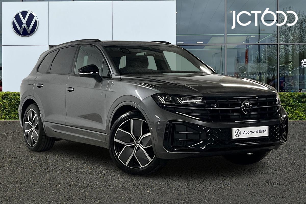 Main listing image - Volkswagen Touareg