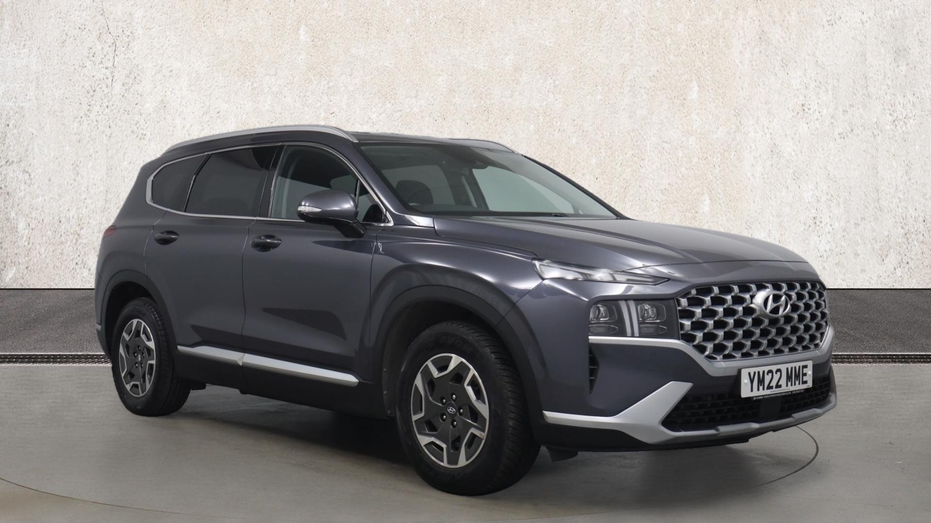 Main listing image - Hyundai Santa Fe