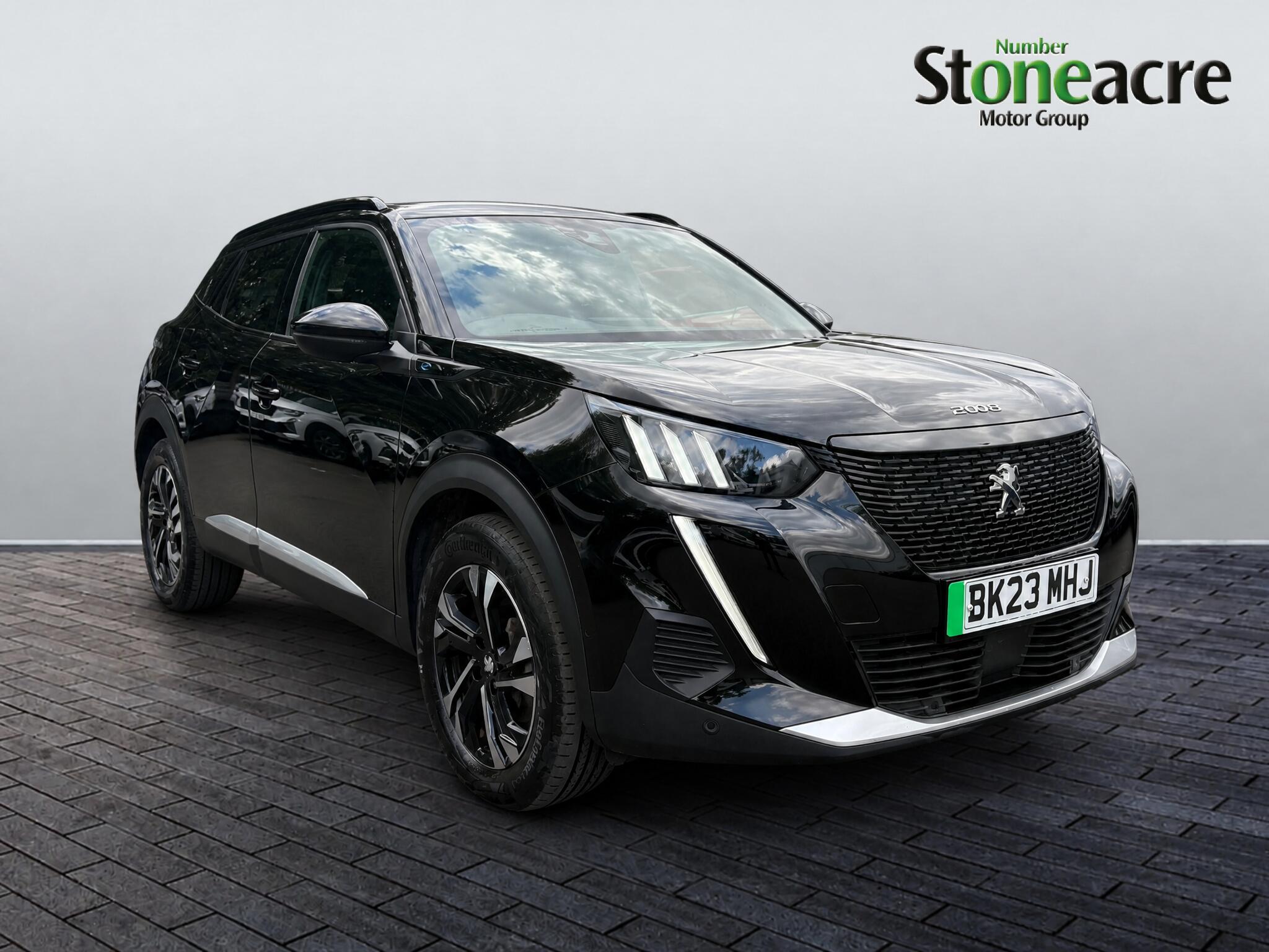 Main listing image - Peugeot 2008