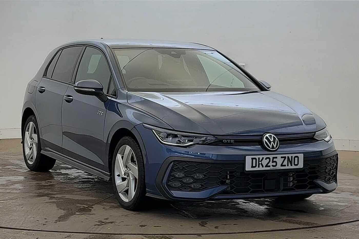 Main listing image - Volkswagen Golf GTE