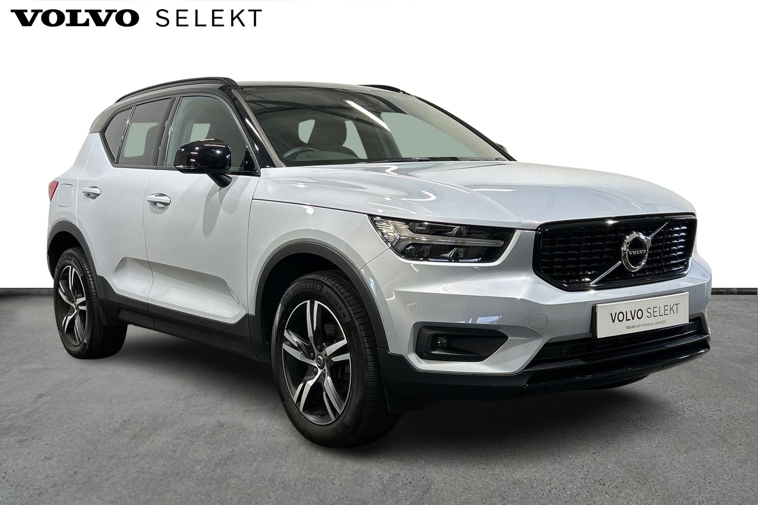 Main listing image - Volvo XC40