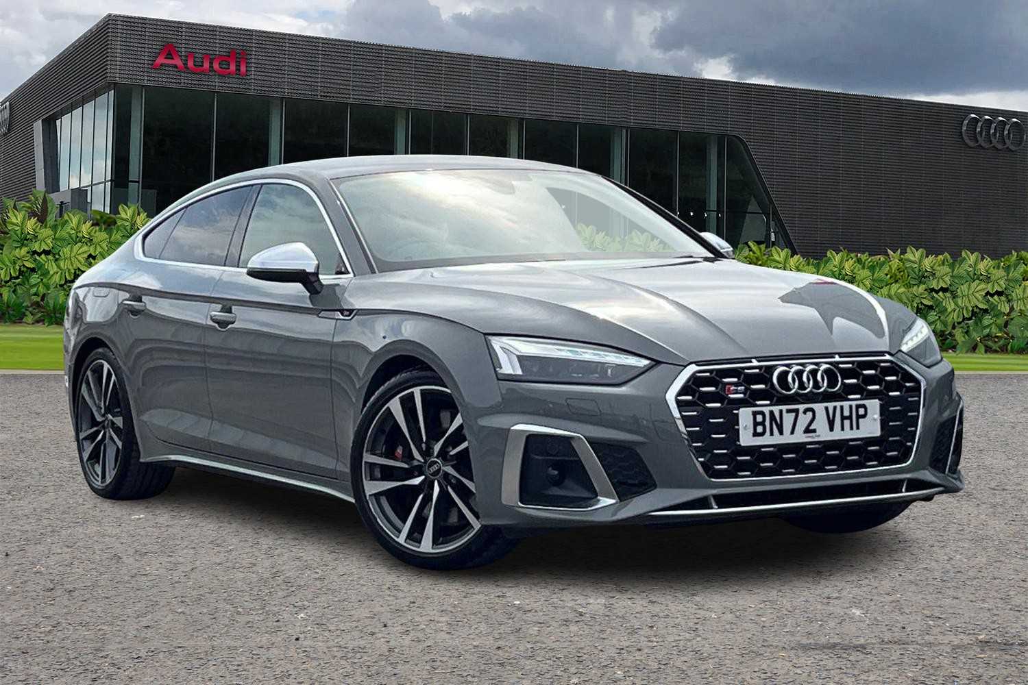 Main listing image - Audi S5