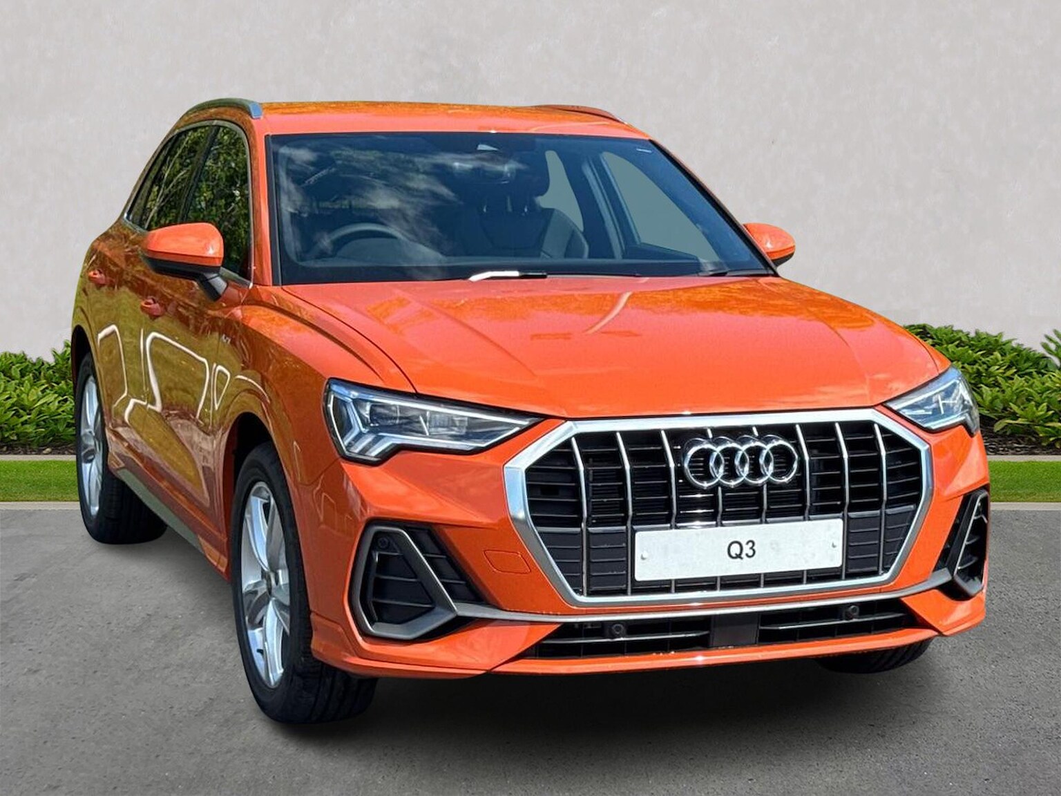 Main listing image - Audi Q3