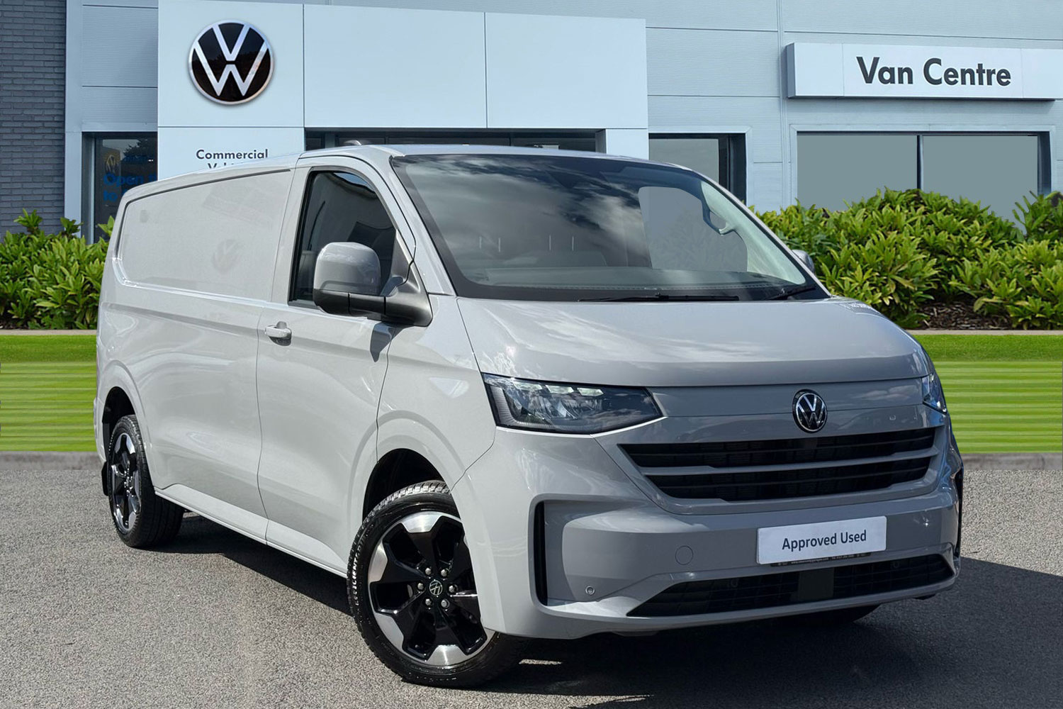 Main listing image - Volkswagen Transporter