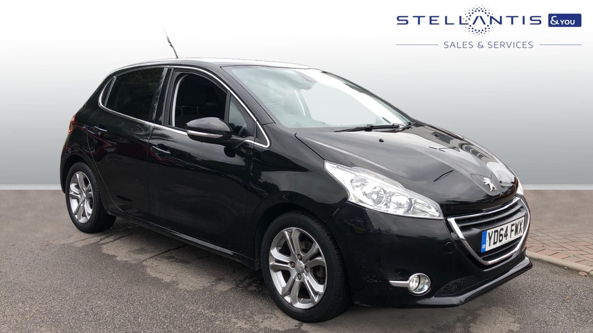 Main listing image - Peugeot 208