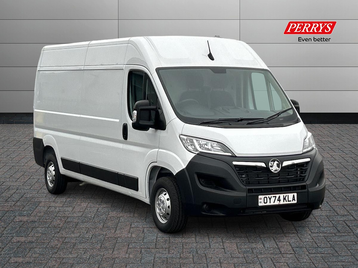 Main listing image - Vauxhall Movano