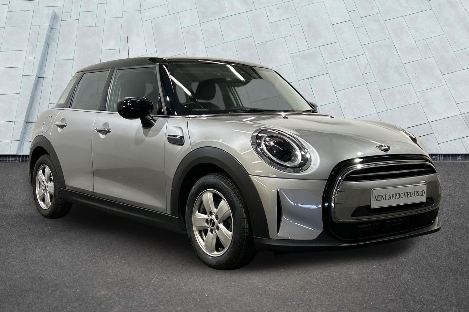 Main listing image - MINI Hatchback 5dr