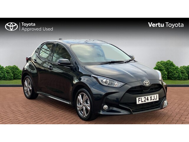 Main listing image - Toyota Yaris