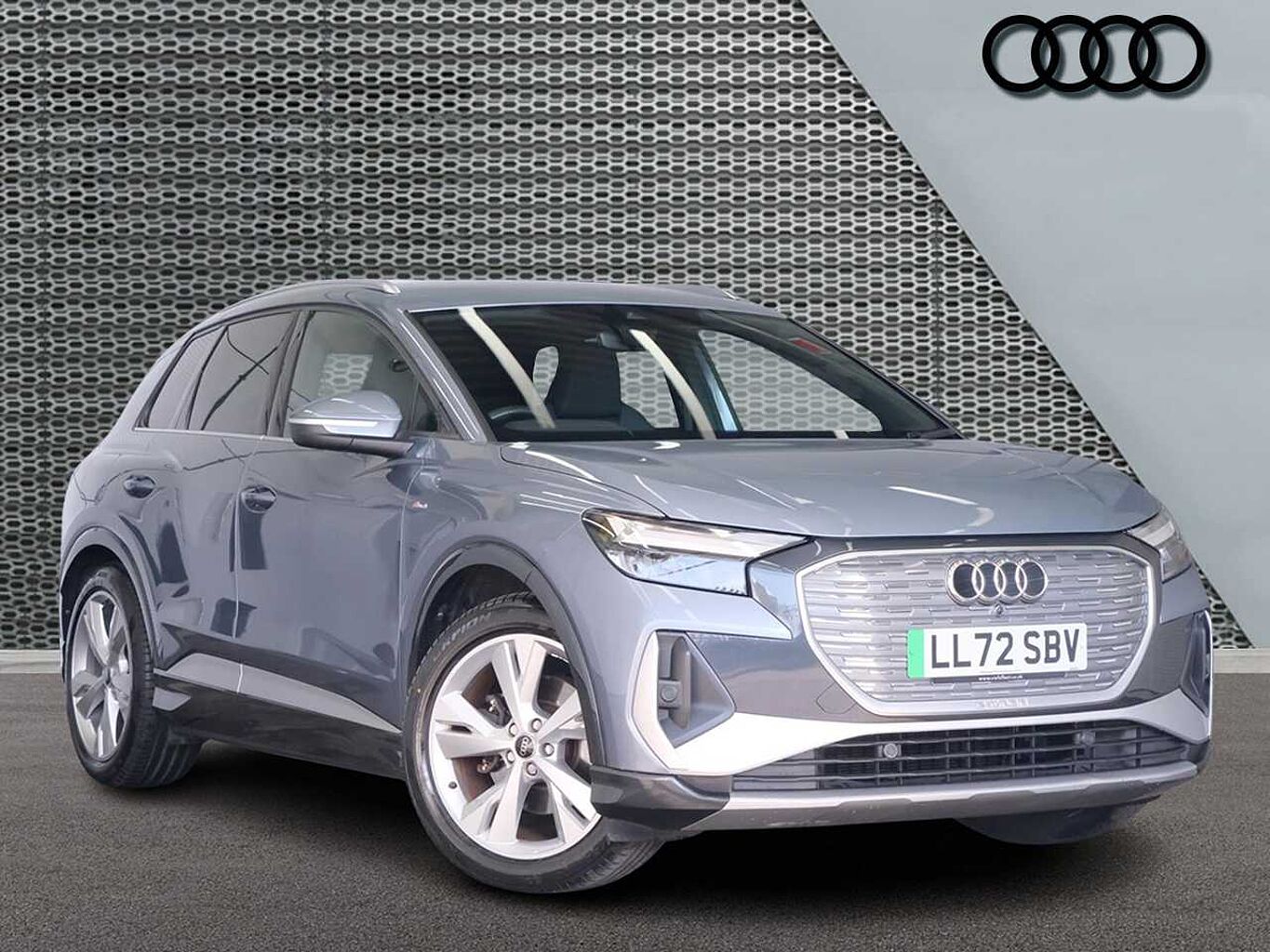 Main listing image - Audi Q4