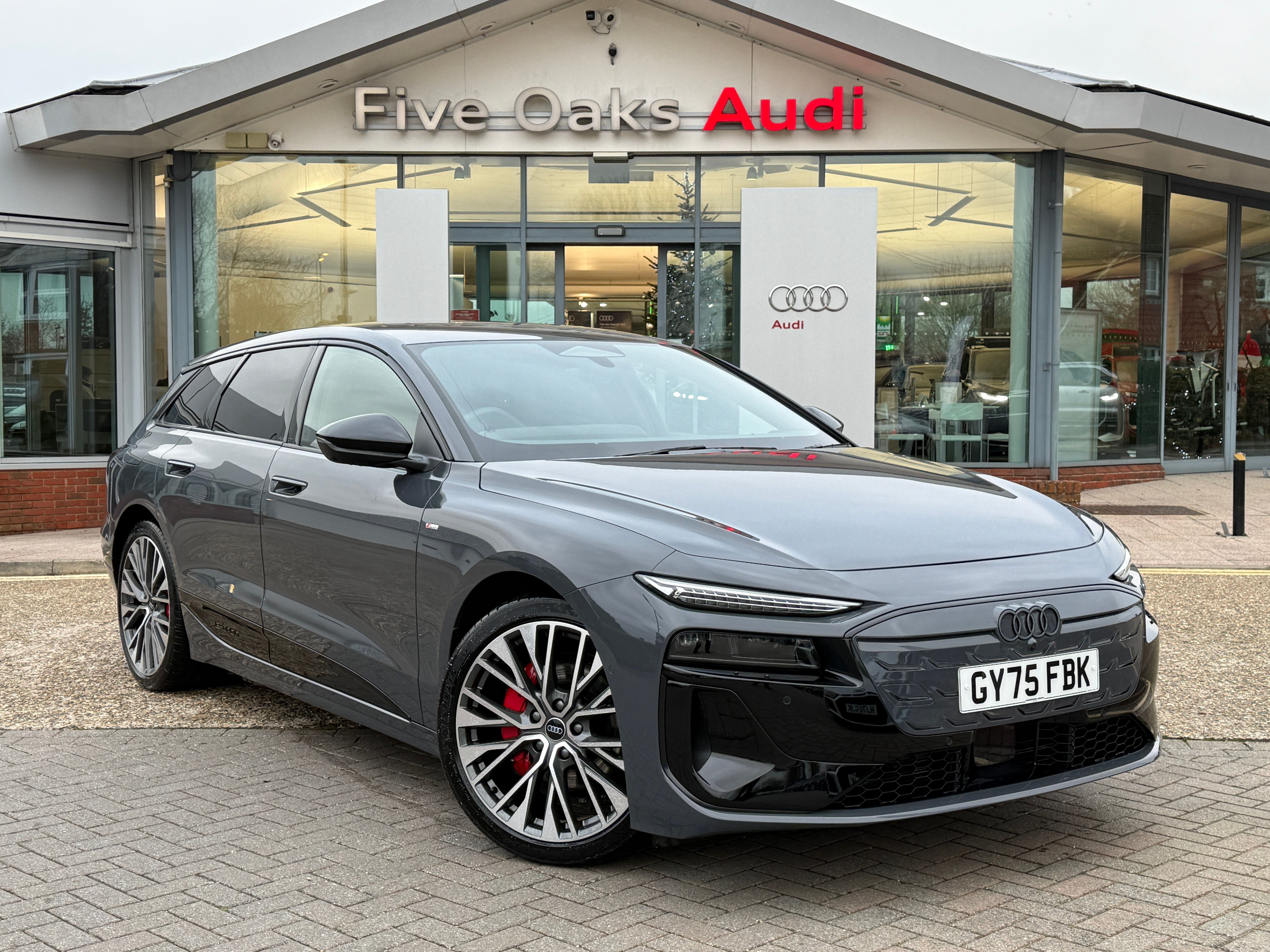 Main listing image - Audi A6