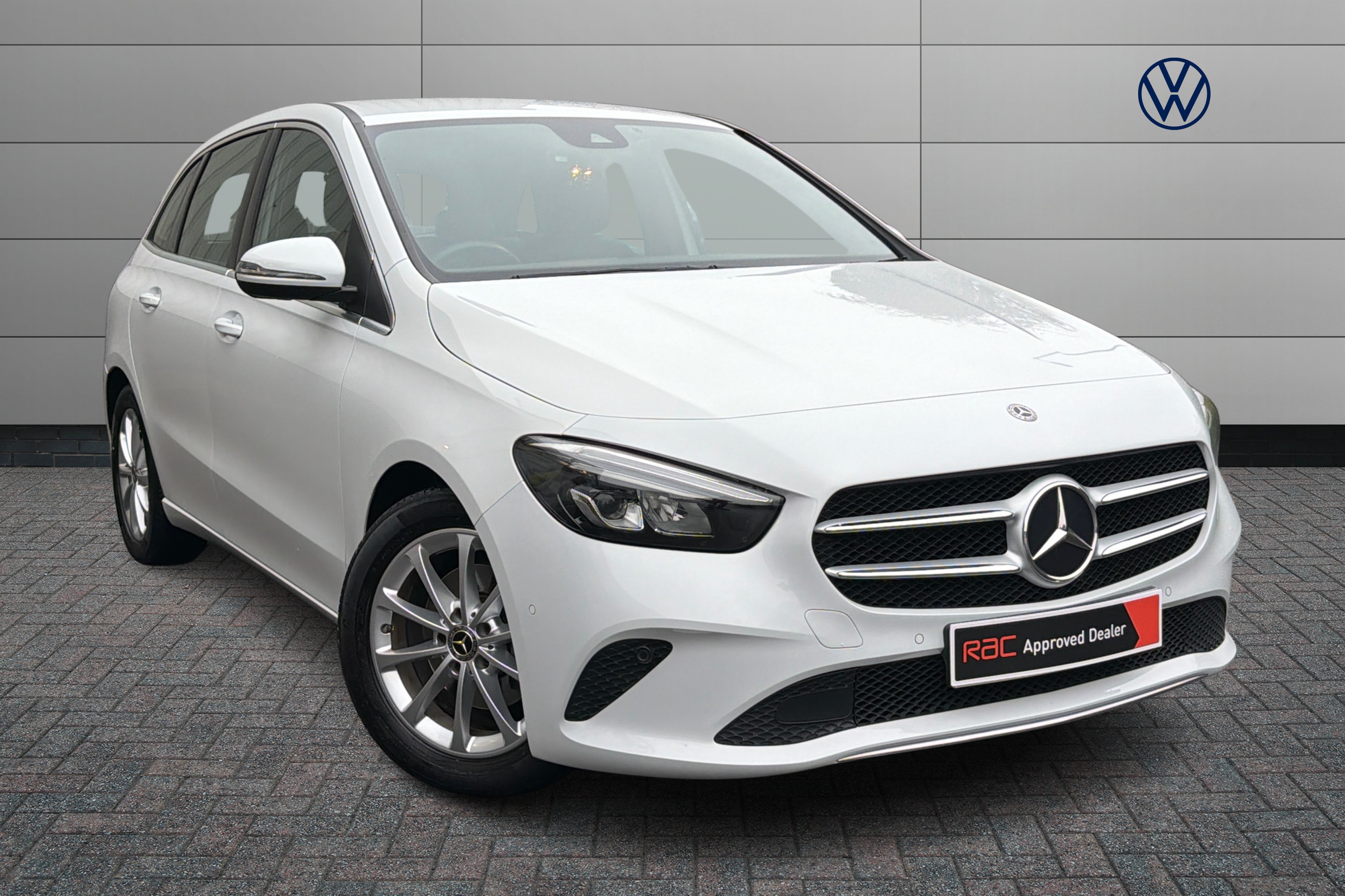 Main listing image - Mercedes-Benz B-Class