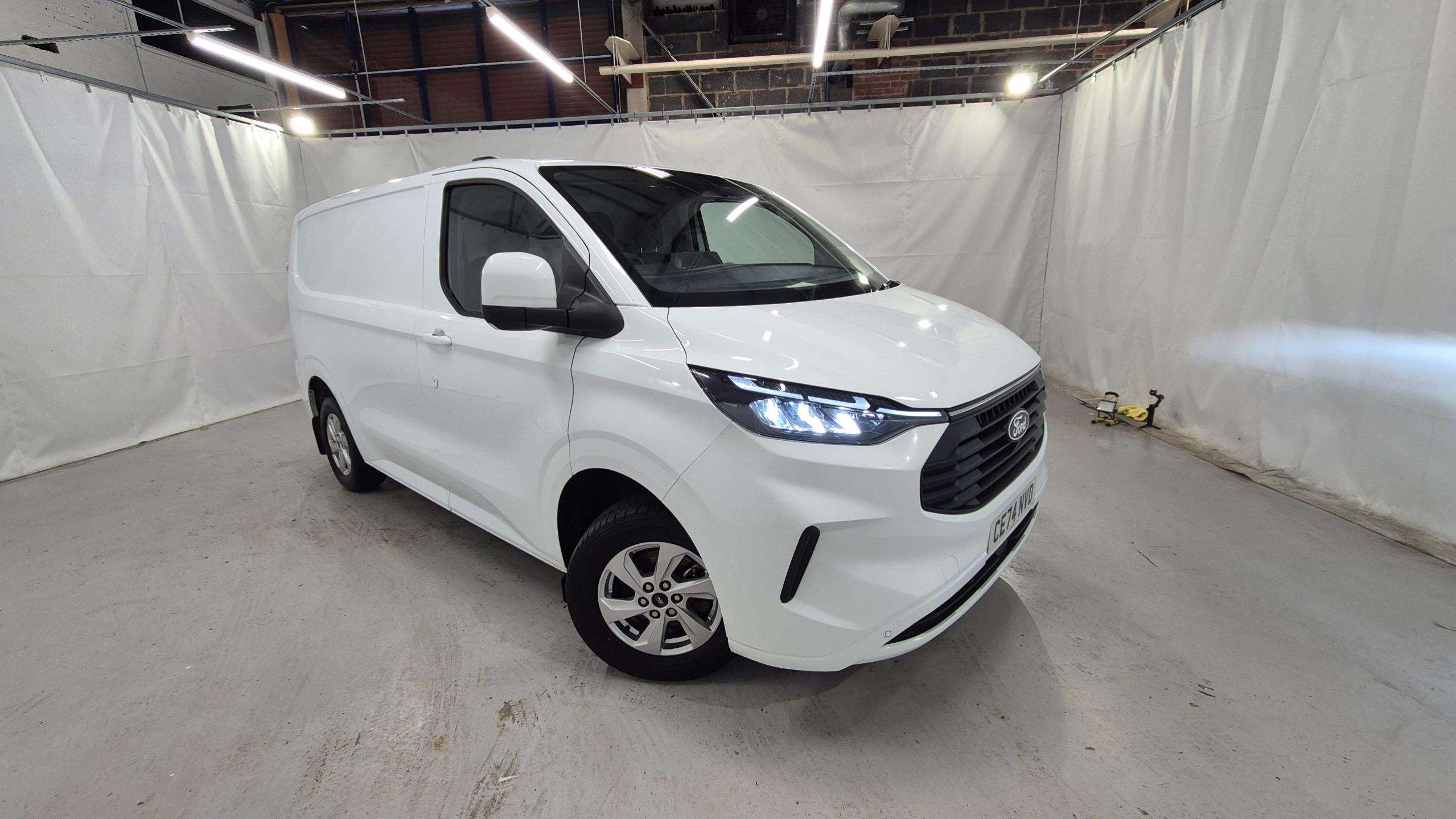 Main listing image - Ford Transit Custom