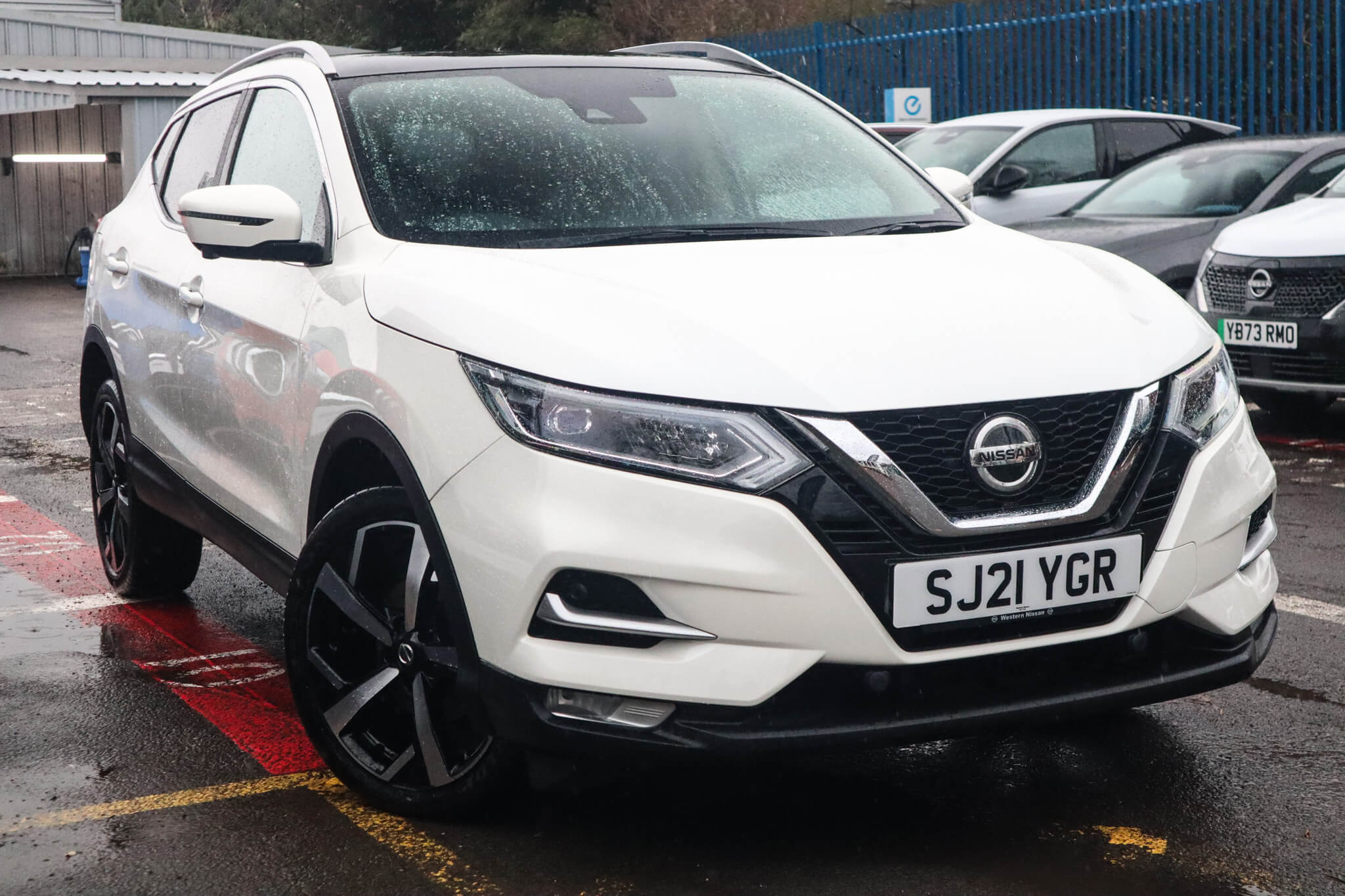 Main listing image - Nissan Qashqai