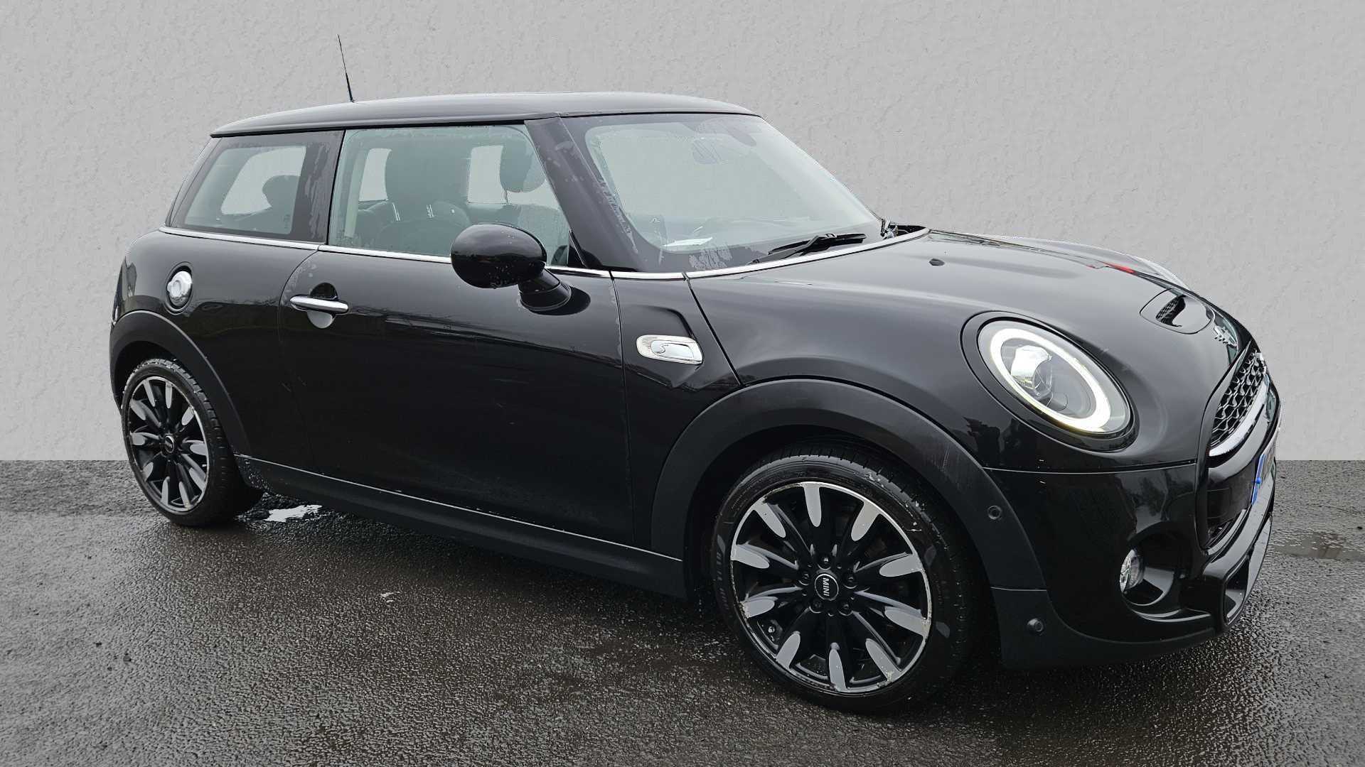 Main listing image - MINI Hatchback