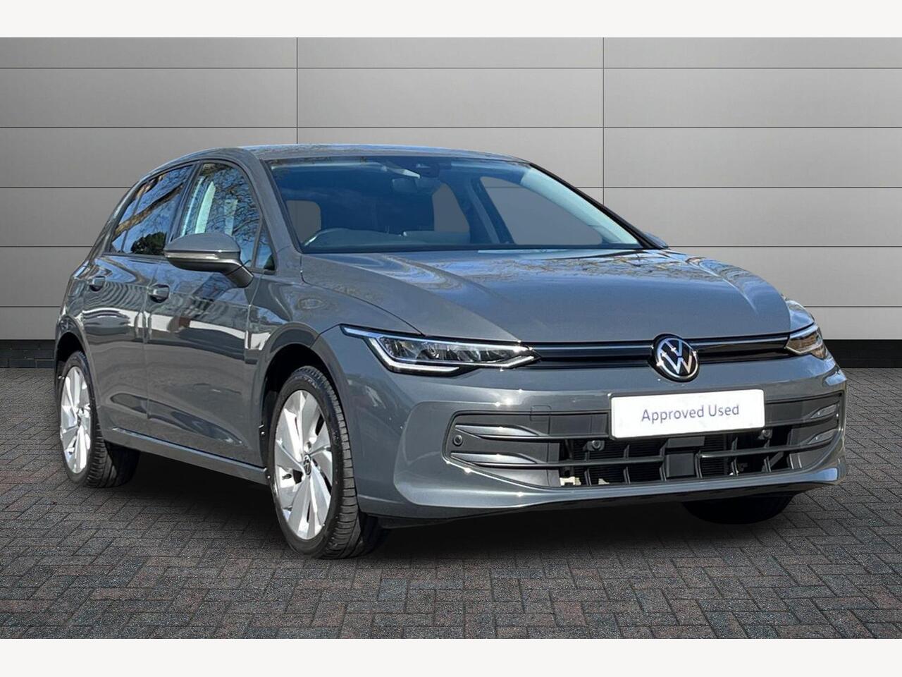 Main listing image - Volkswagen Golf