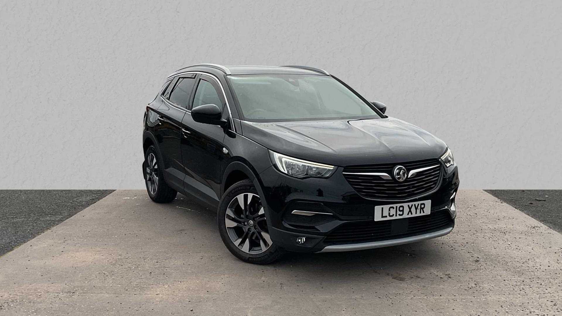 Main listing image - Vauxhall Grandland X