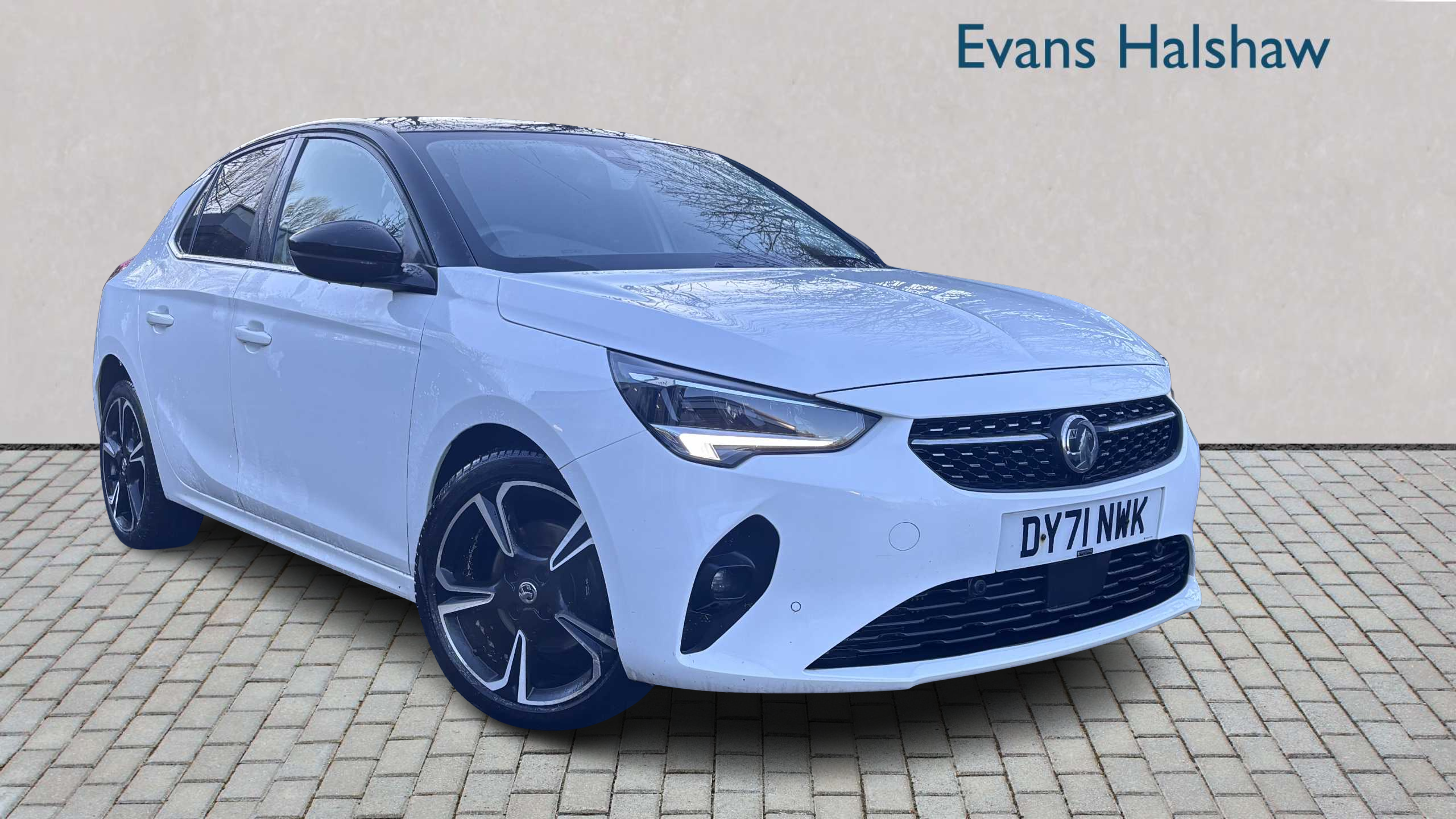 Main listing image - Vauxhall Corsa