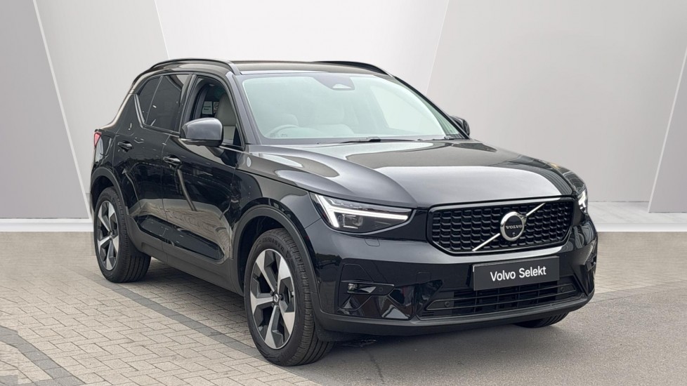 Main listing image - Volvo XC40