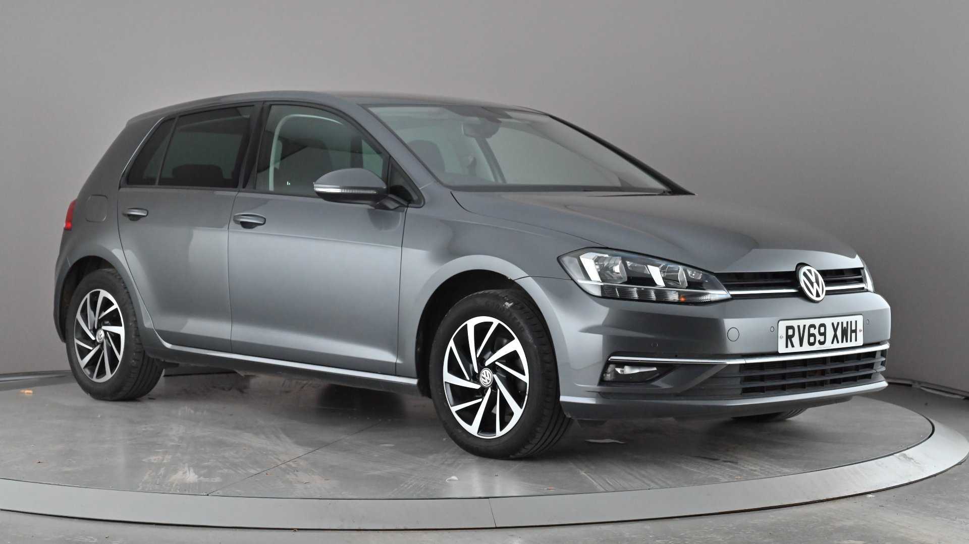 Main listing image - Volkswagen Golf