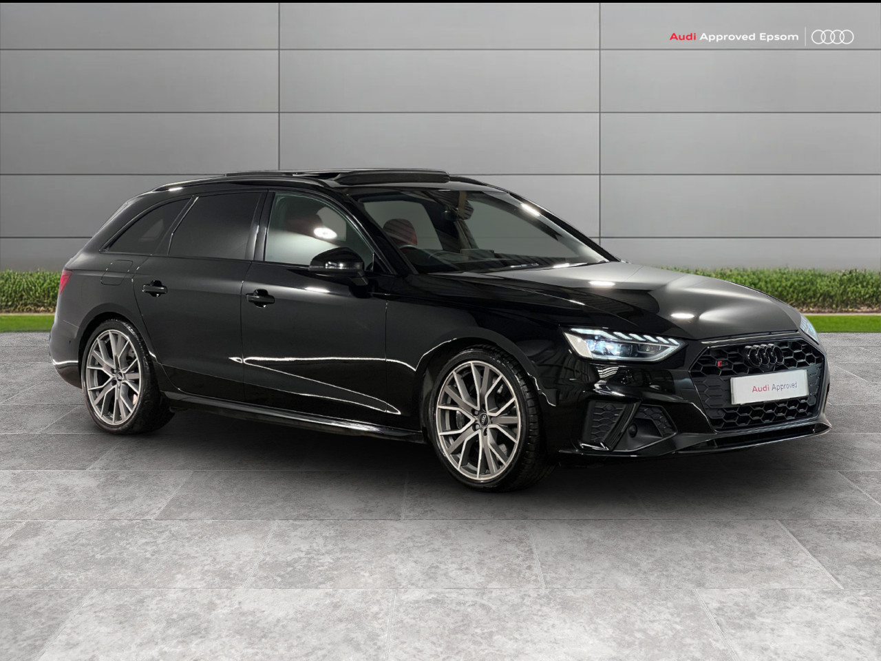 Main listing image - Audi A4