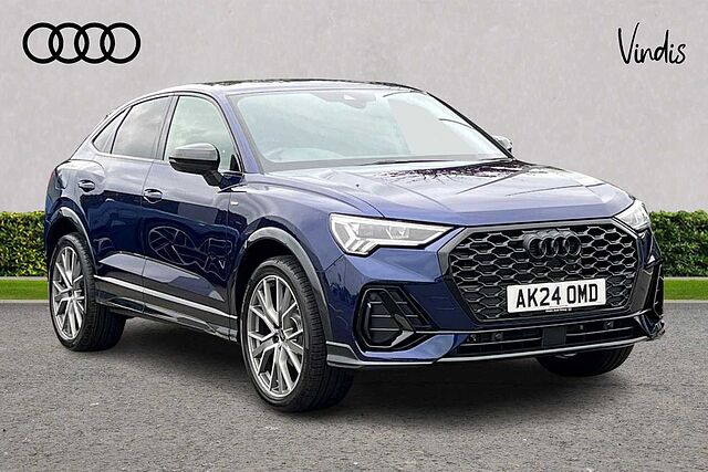 Main listing image - Audi Q3