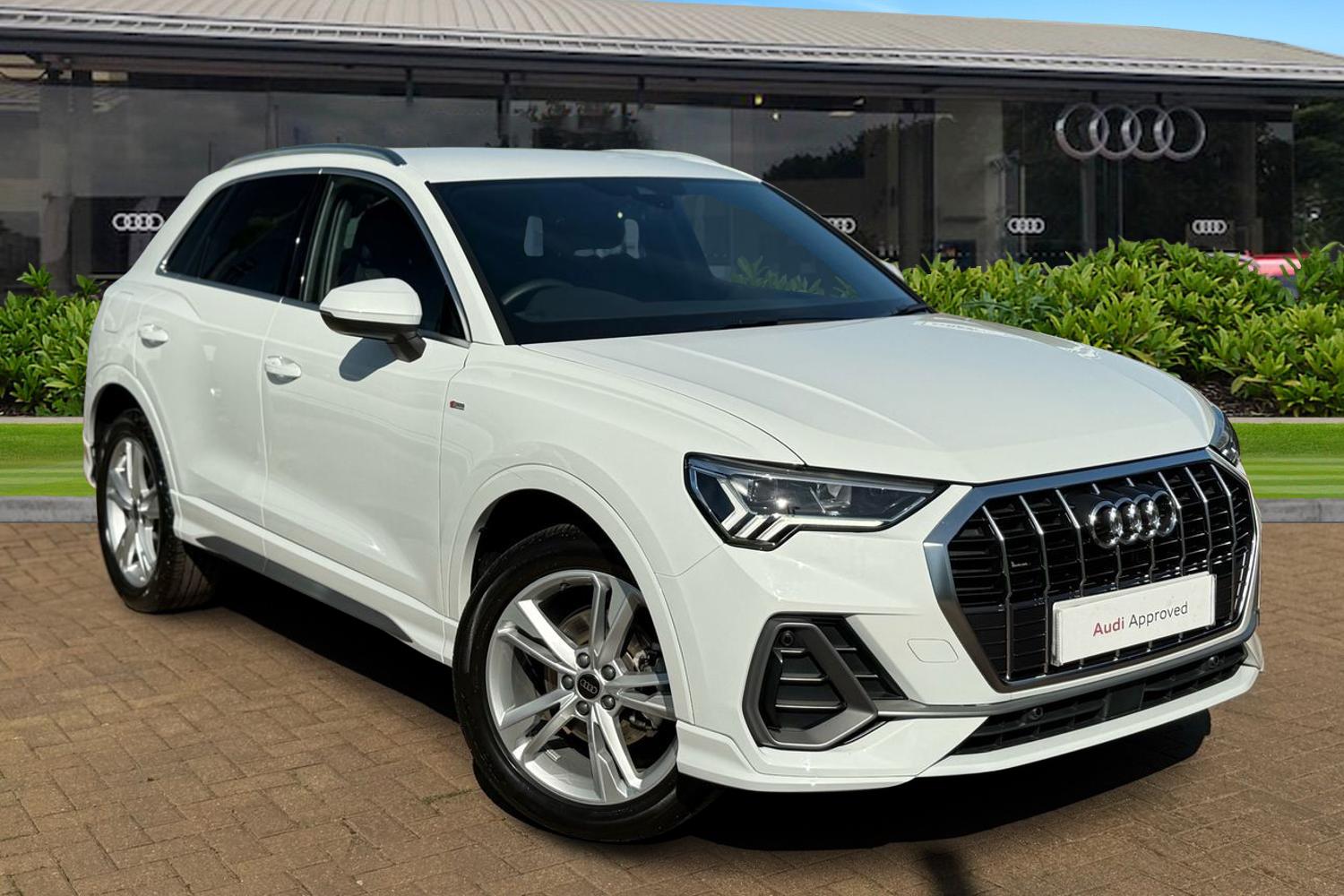 Main listing image - Audi Q3