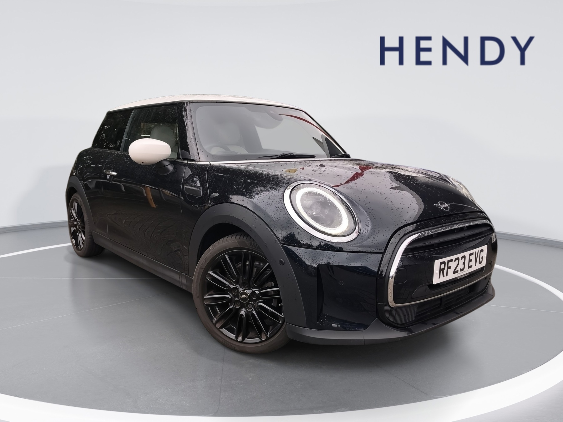 Main listing image - MINI Hatchback