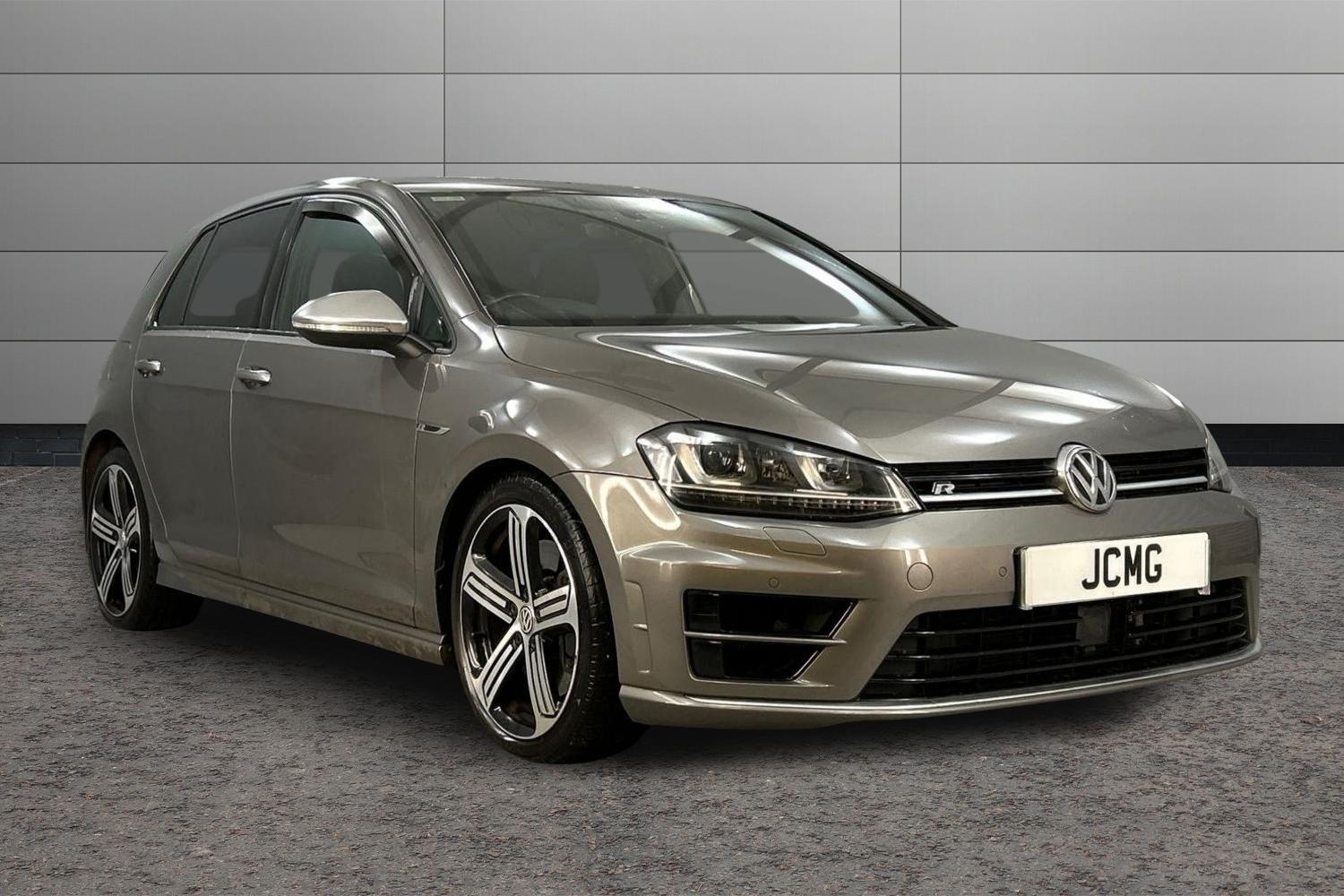 Main listing image - Volkswagen Golf R