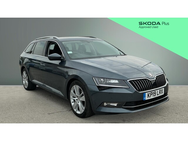 Main listing image - Skoda Superb
