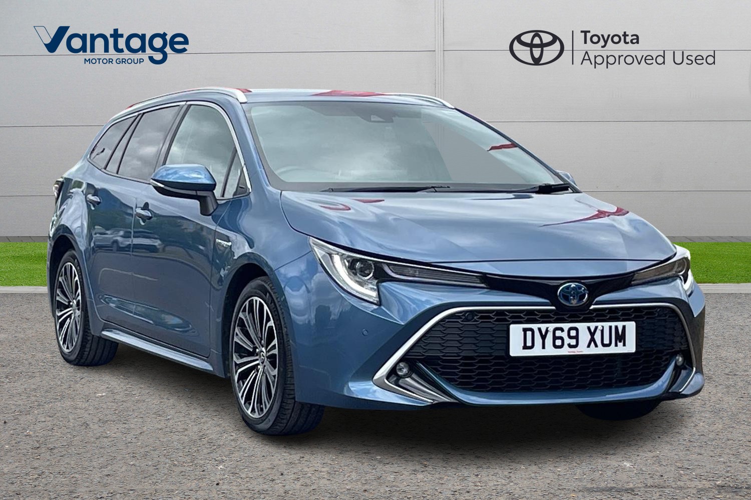 Main listing image - Toyota Corolla
