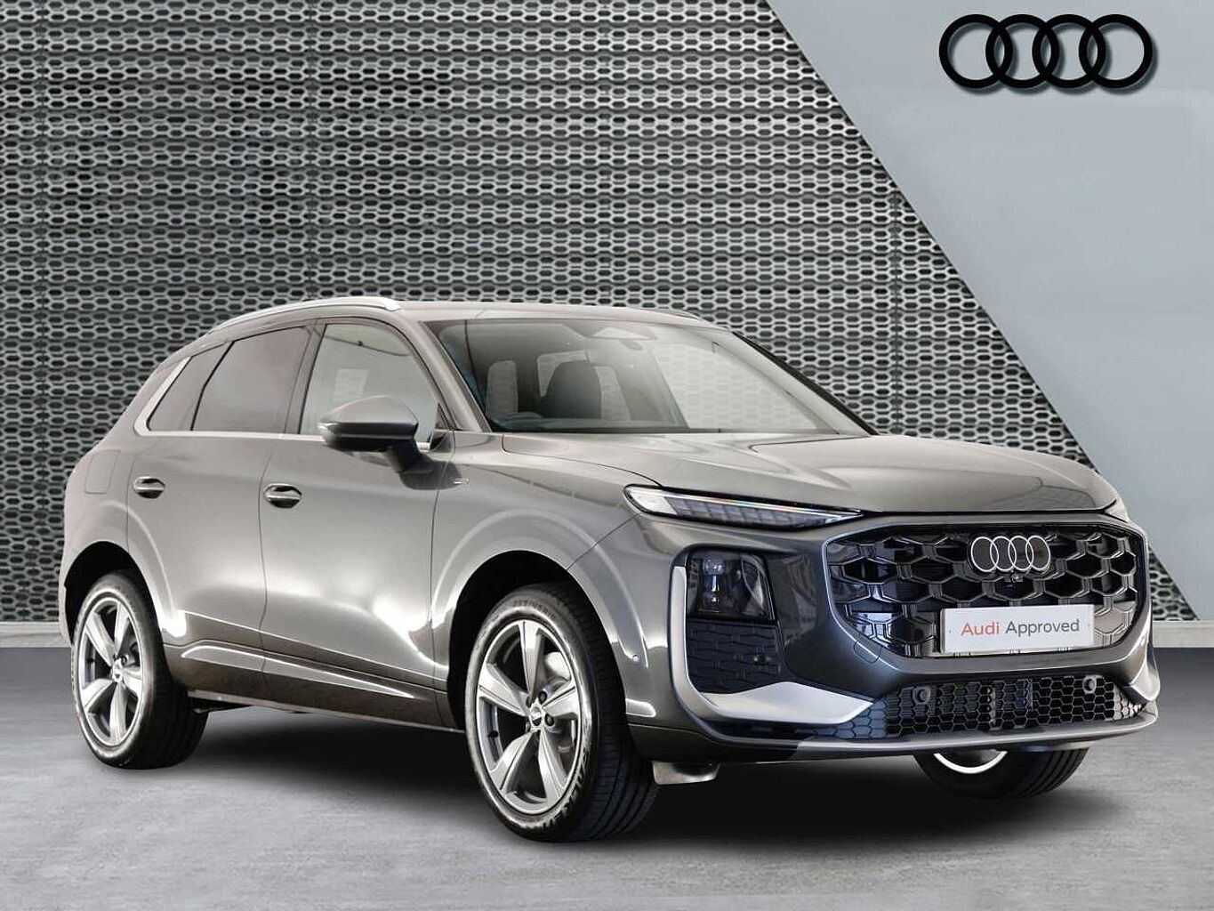 Main listing image - Audi Q3