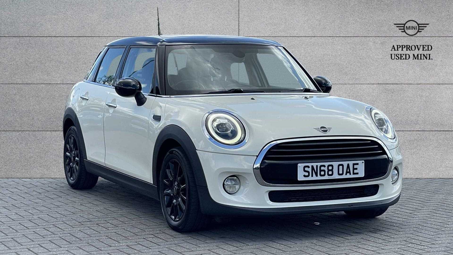 Main listing image - MINI Hatchback 5dr