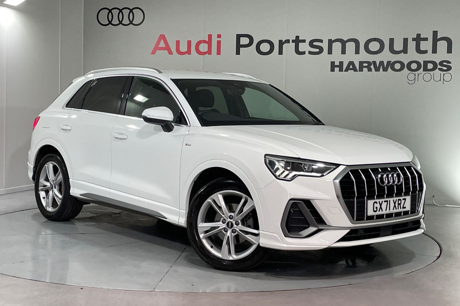 Main listing image - Audi Q3