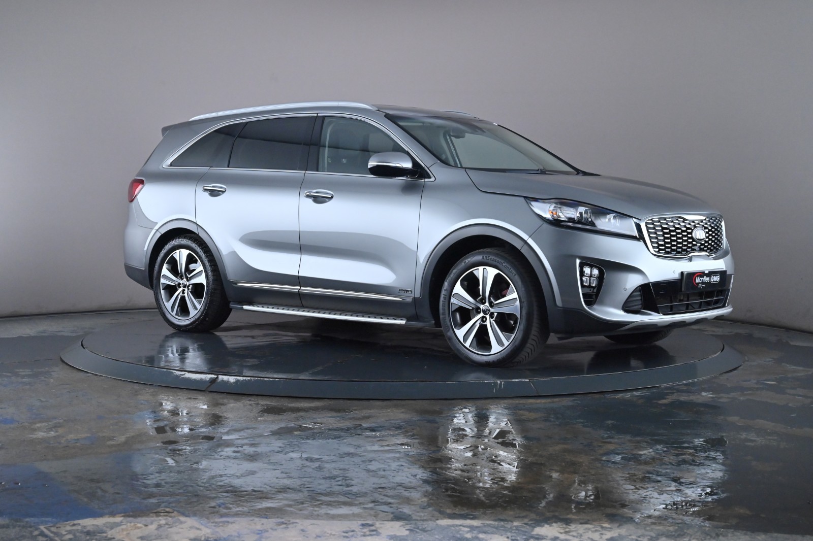 Main listing image - Kia Sorento