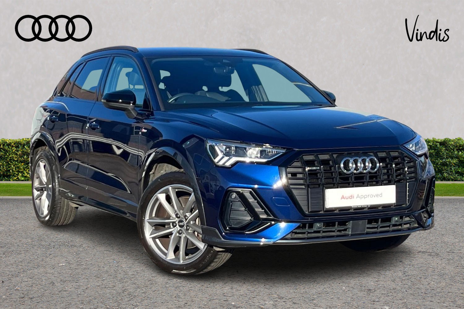 Main listing image - Audi Q3