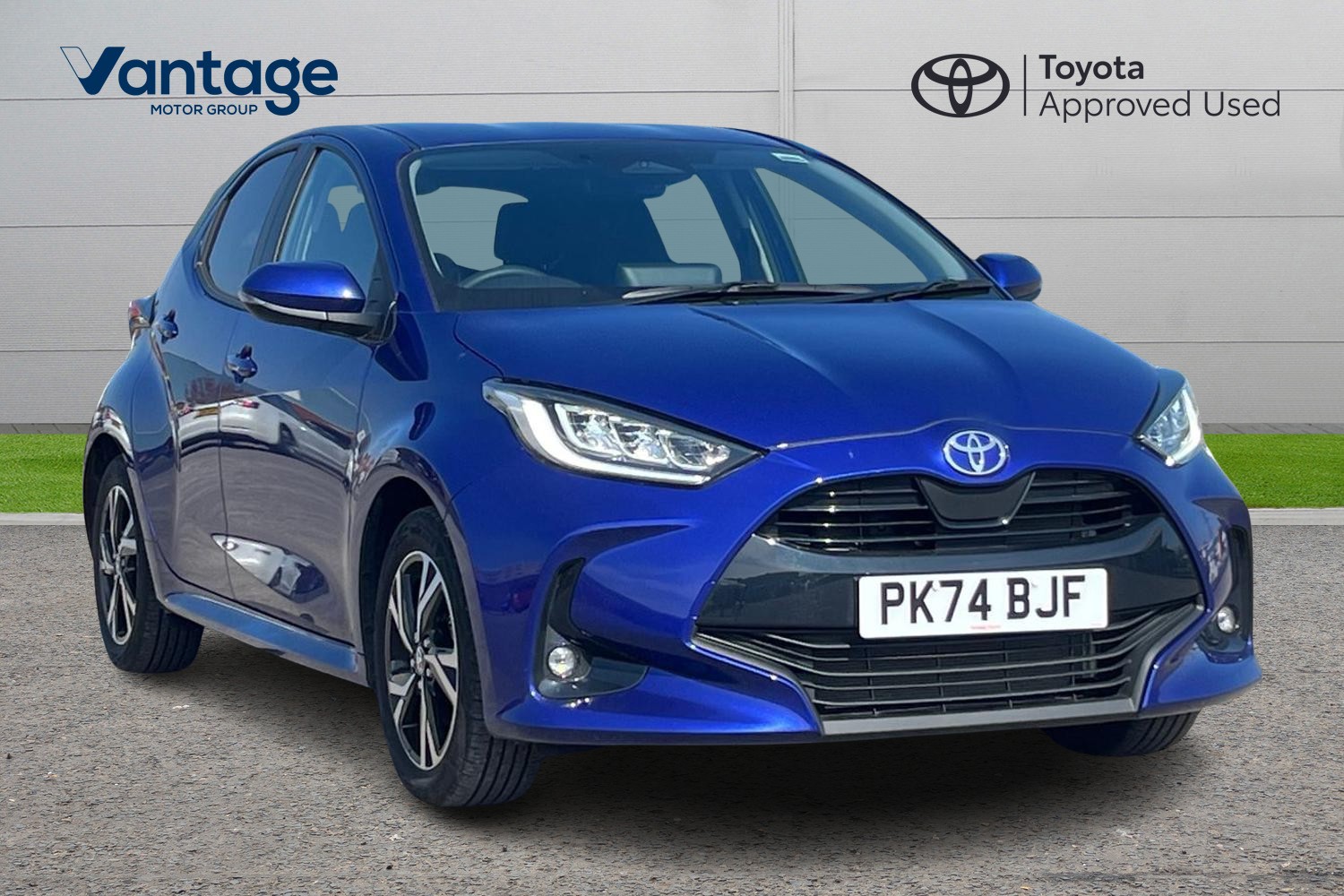 Main listing image - Toyota Yaris