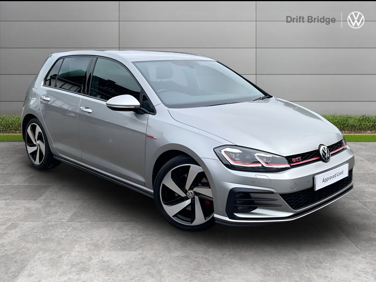 Main listing image - Volkswagen Golf GTI