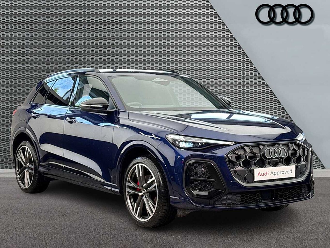 Main listing image - Audi Q5