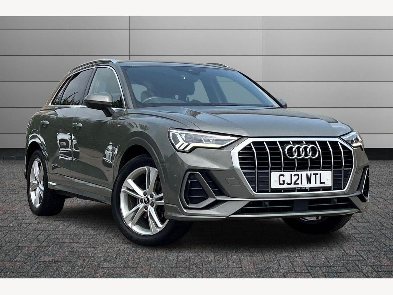 Main listing image - Audi Q3