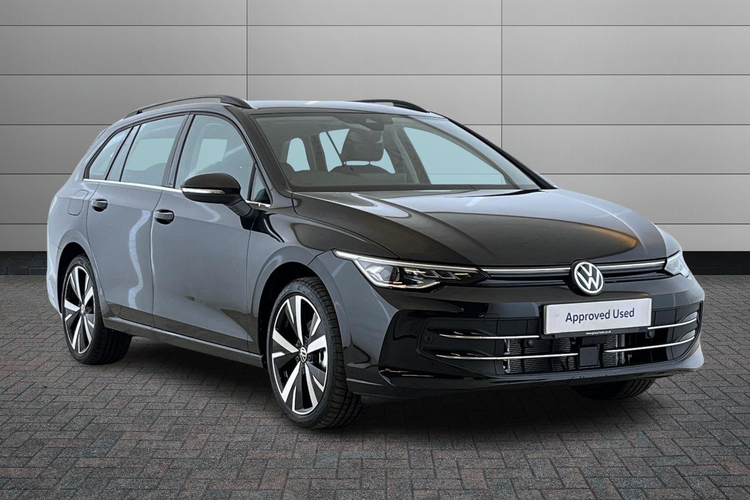 Main listing image - Volkswagen Golf Estate