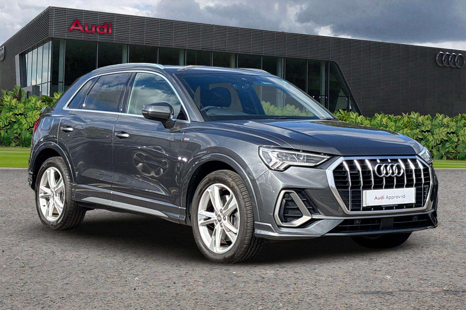 Main listing image - Audi Q3