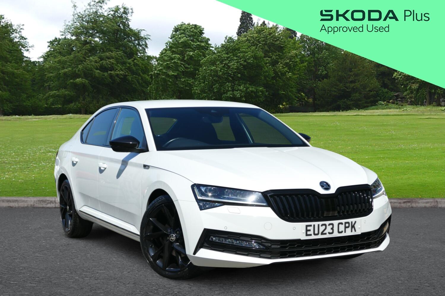 Main listing image - Skoda Superb