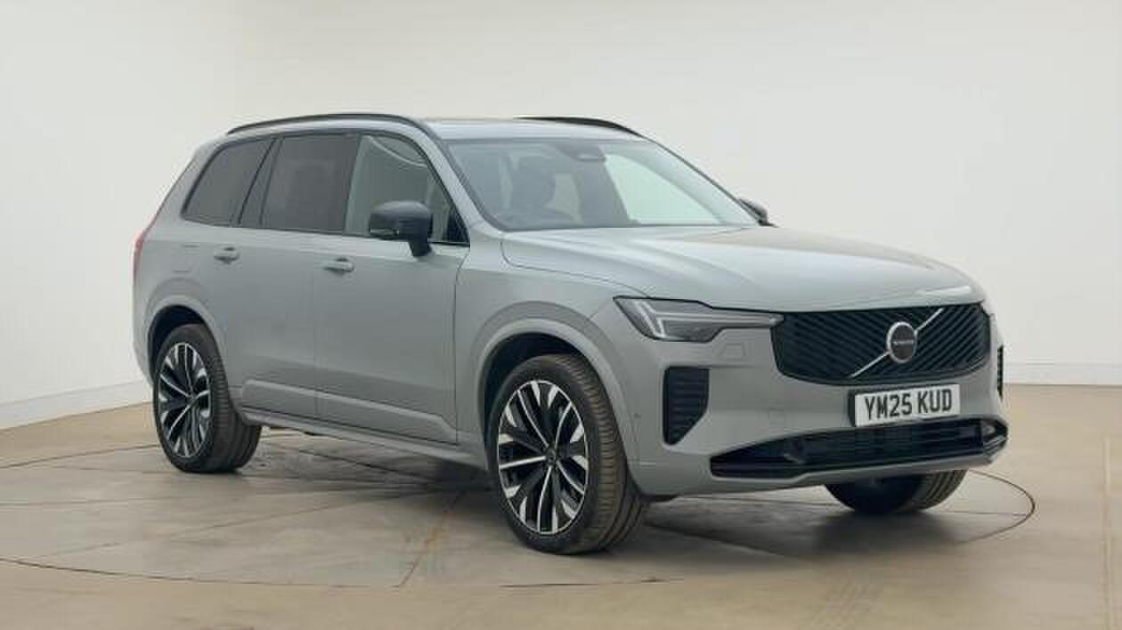 Main listing image - Volvo XC90