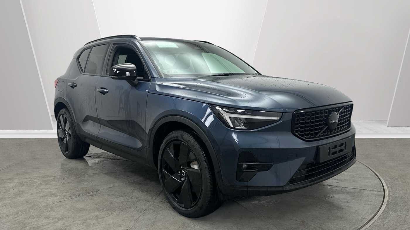 Main listing image - Volvo XC40