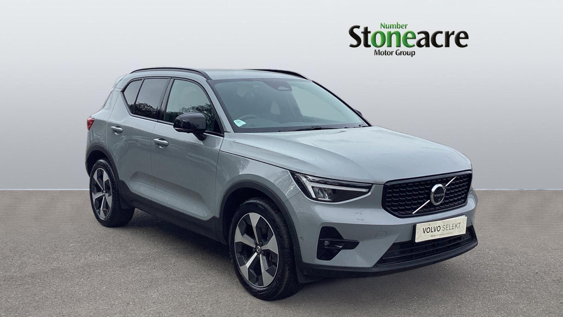 Main listing image - Volvo XC40