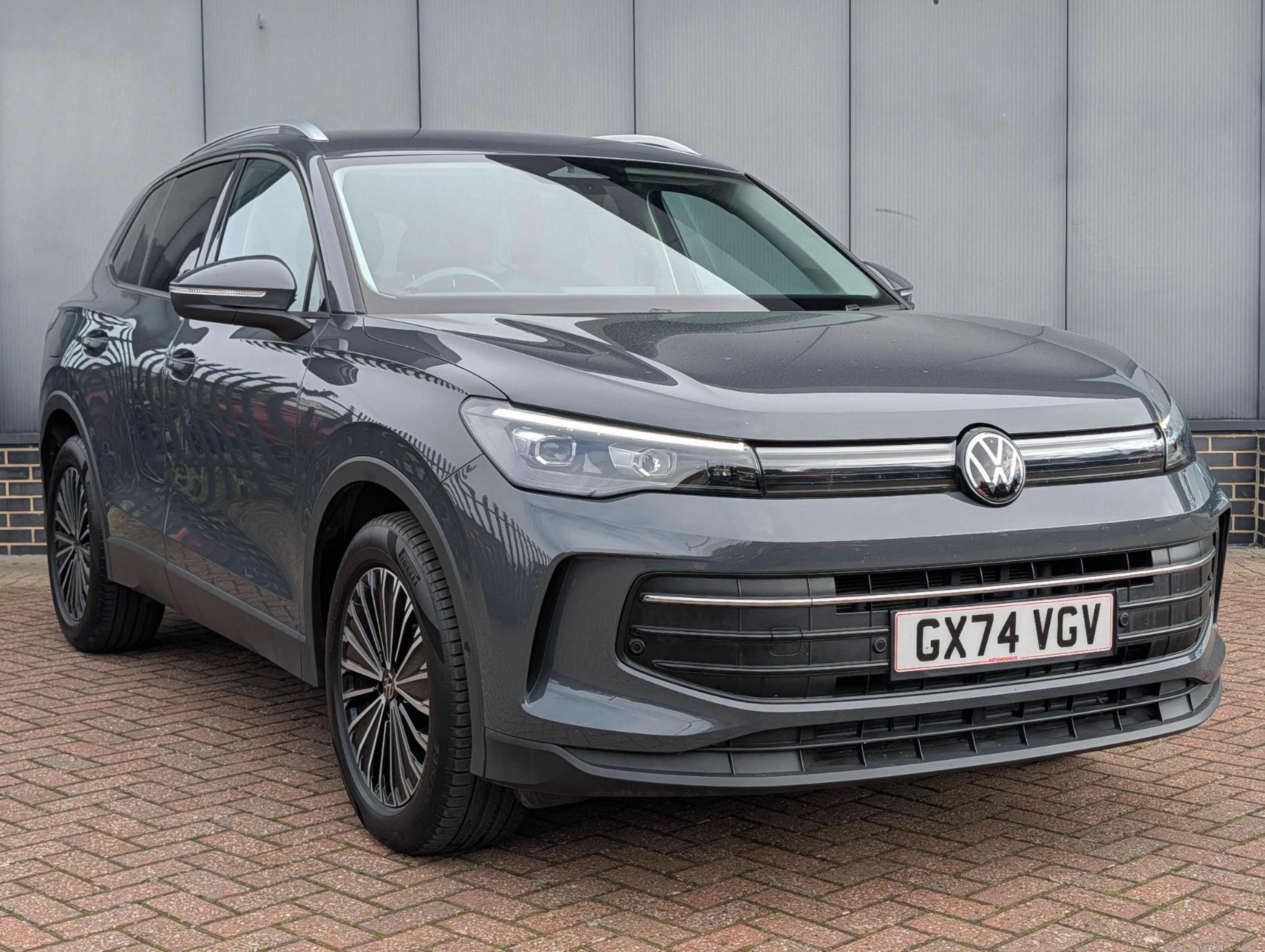 Main listing image - Volkswagen Tiguan